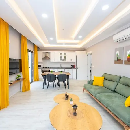De Mustakil Havuzlu Bahceli Villa *